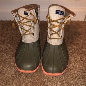 Sperry rain boots